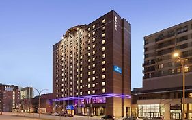 Travelodge Montreal Centre Hotel